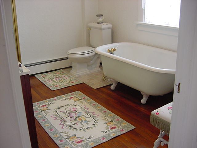 bathtub and toilet
